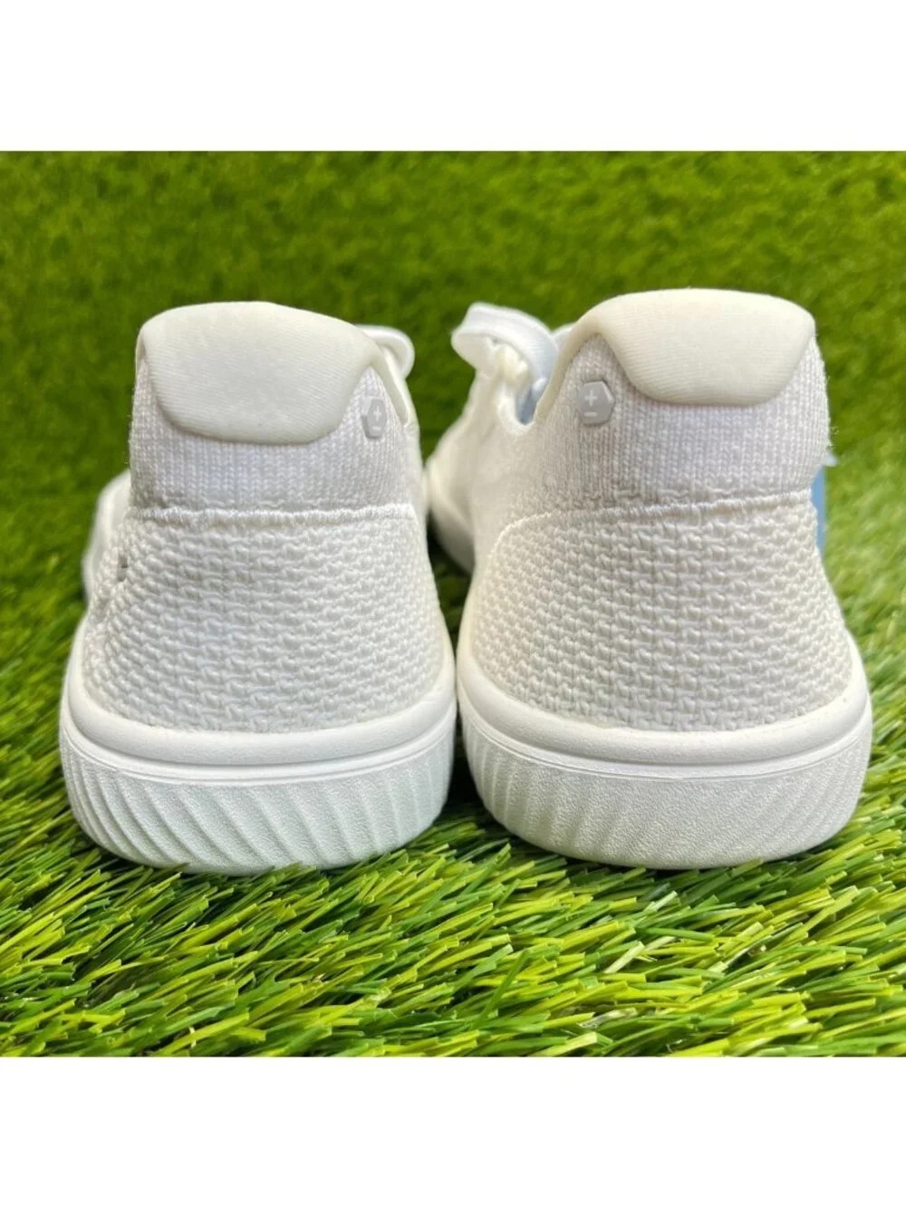 Flux Footwear Adapt Trainer White Womens Size 6.5 Athletic Knit Shoes Sneakers